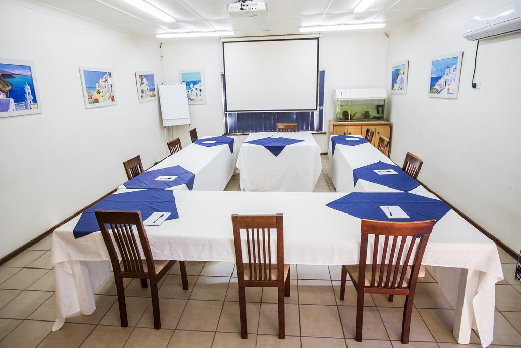 Santorini Guesthouse East London Bagian luar foto